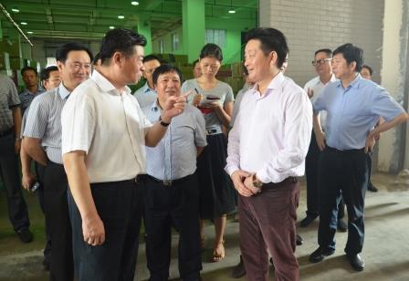 江西省委常委、統戰部長蔡曉明視察仁和集團 (2).jpg