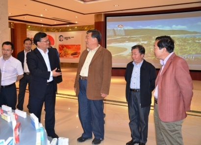 全國政協(xié)科教文衛(wèi)體委員會副主任陳曉光考察仁和集團(tuán) (1).jpg